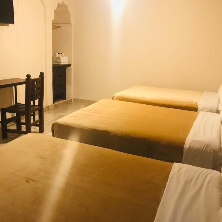 Hotel Camino de Allende - Habitación Triple Confort con ducha - 5