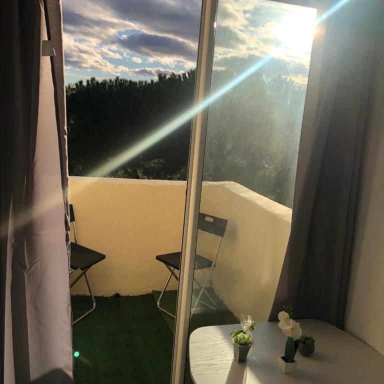 Grand appartement doté d'une terasse avec magnifique vue - Apartment mit 1 Schlafzimmer - 5