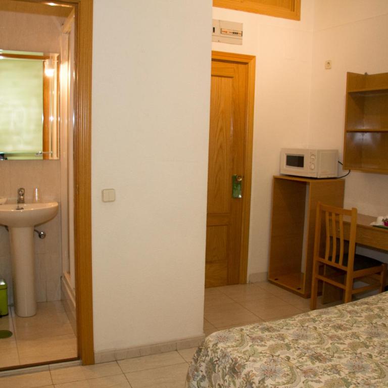Hostal Los Alpes - Double Room - 7
