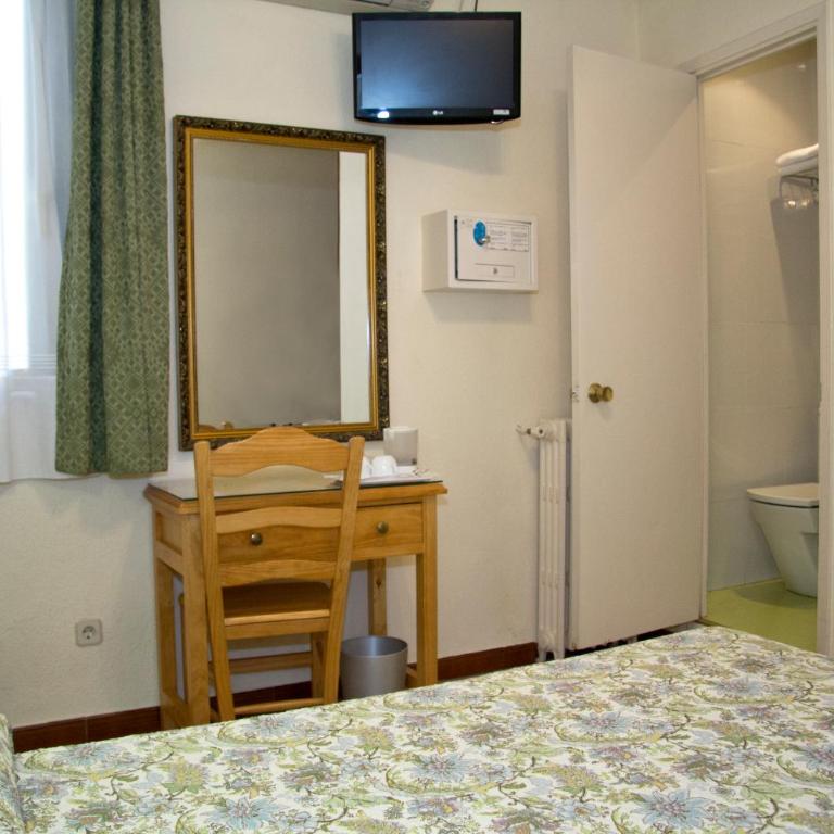 Hostal Los Alpes - Double Room - 11