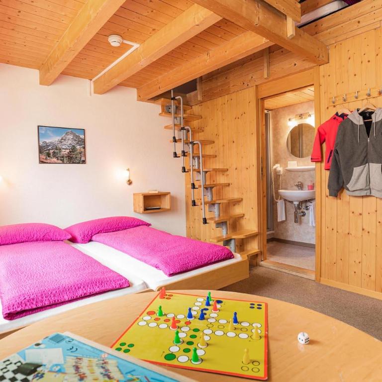 Hotel Alpenblick - Familienzimmer (6 Erwachsene) mit einem eigenen Badezimmer - 7