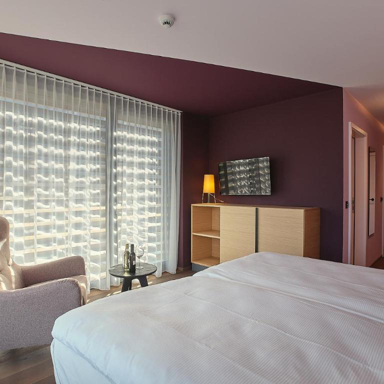 Links Leuk Golfresort - Deluxe Doppelzimmer mit Balkon - 2