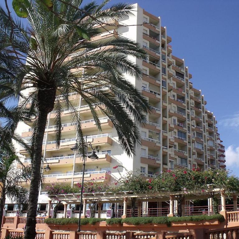 First Line to beach, sea view, sleeps 4 - One-Bedroom Apartment - 1