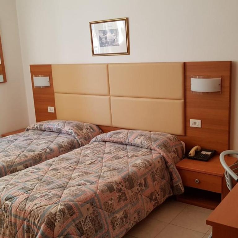 Hotel Patrizia - Double or Twin Room - 4