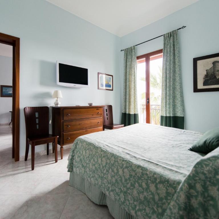 Casa La Serissa - One-Bedroom Apartment with Sea View - 5