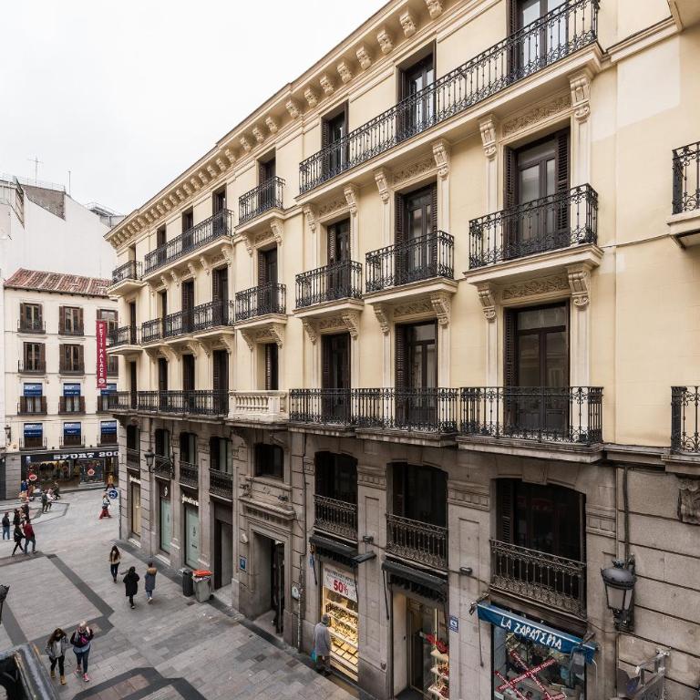 Apartamento en Puerta del Sol - Three-Bedroom Apartment - 28