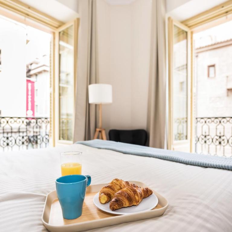 Apartamento en Puerta del Sol - Three-Bedroom Apartment - 11