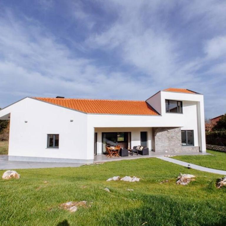 La llosina Vivienda Vacacional alquiler íntegro - Three-Bedroom House - 14