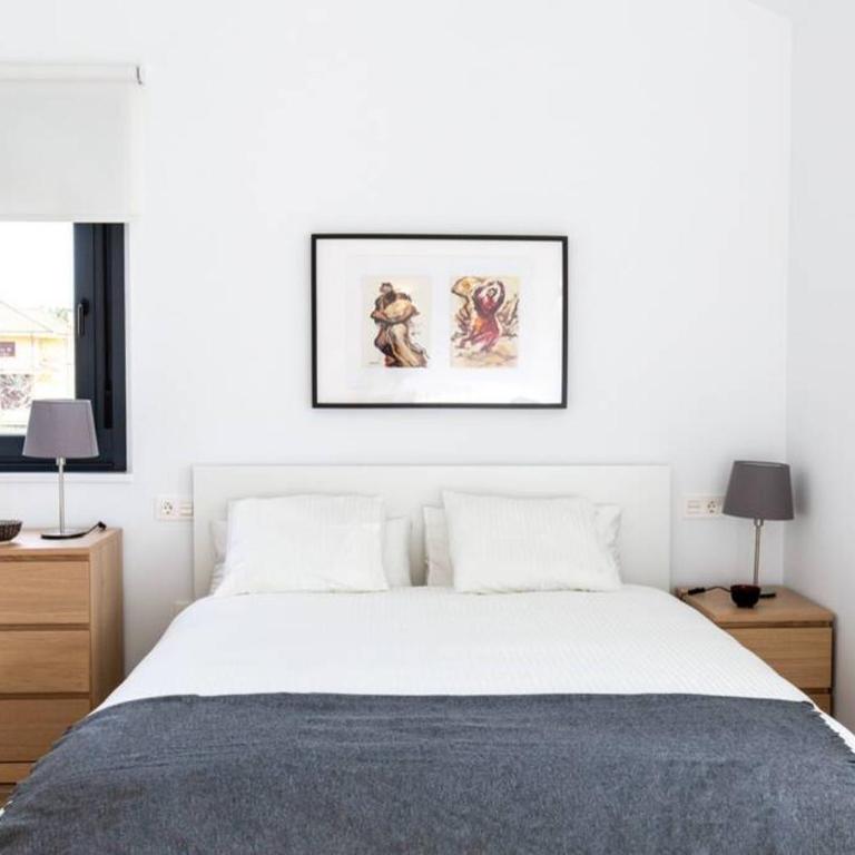 La llosina Vivienda Vacacional alquiler íntegro - Three-Bedroom House - 25