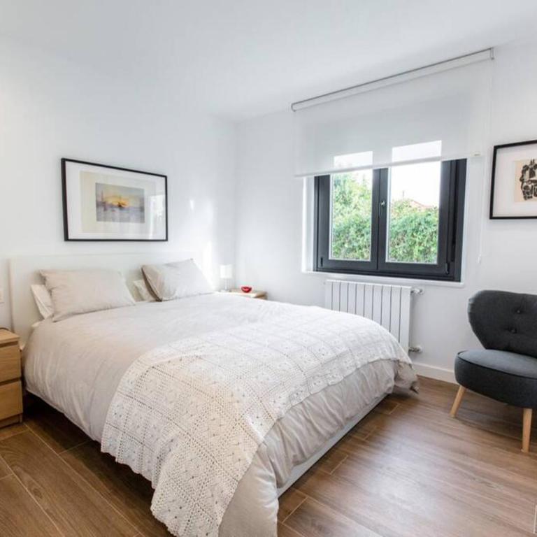 La llosina Vivienda Vacacional alquiler íntegro - Three-Bedroom House - 29