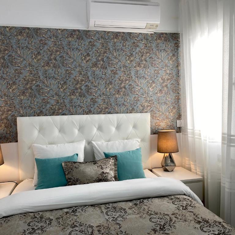 Plaza Madrid Central - Two-Bedroom Deluxe Apartment with Balcony - 6