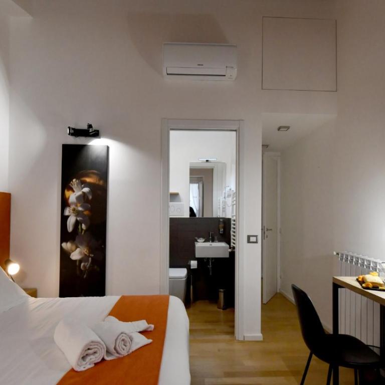 Ballarooms B&B Palermo Centro - Double Room with Private Bathroom - 11