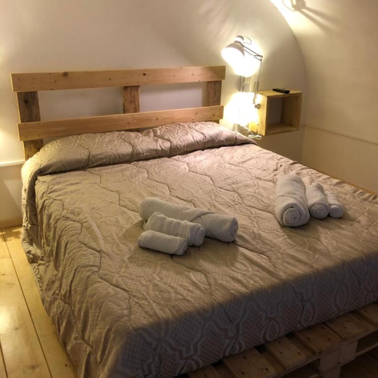 Antony’s Home - Triple Room with Shared Bathroom - 16