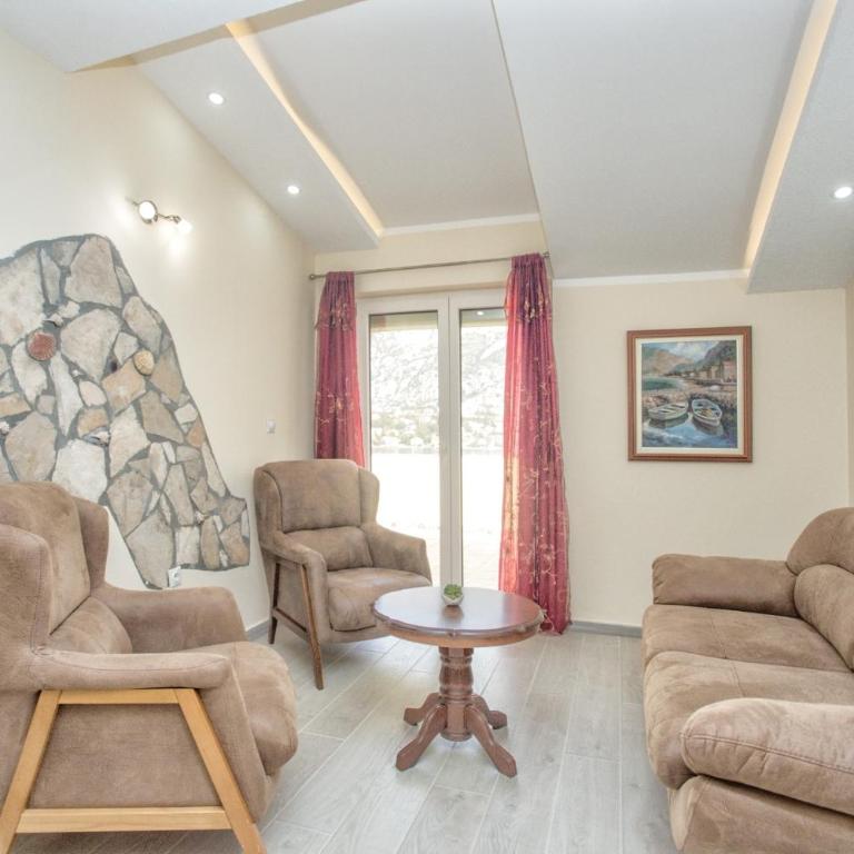 Apartments Bella Vista - Two-Bedroom Apartment with Terrace and Sea View - 10