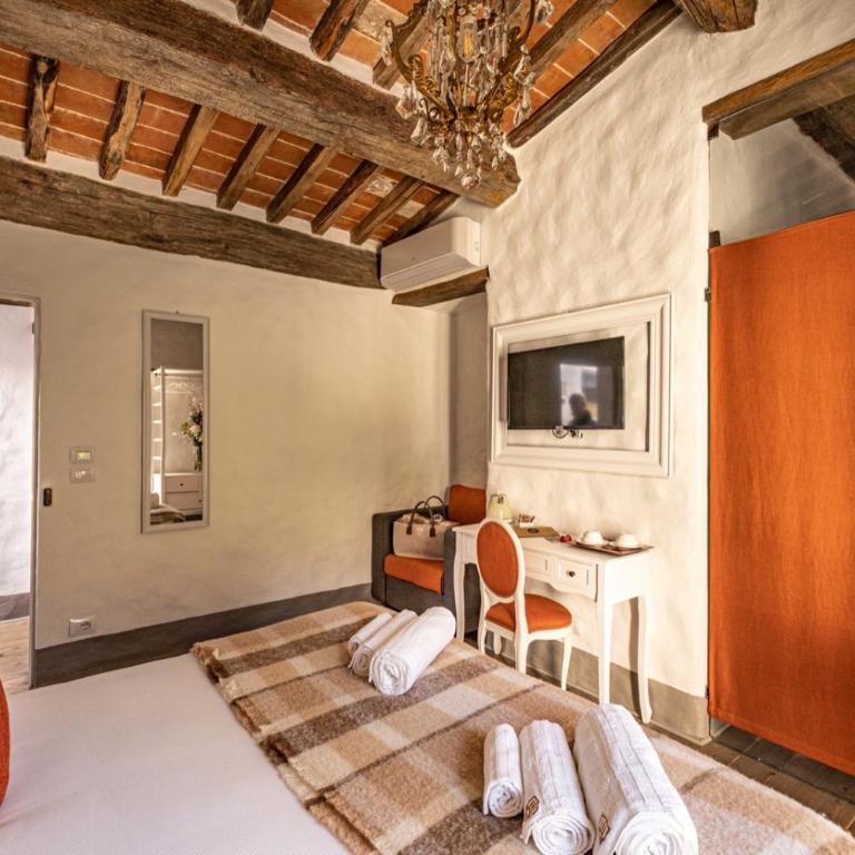 Podere Fontanino - Deluxe Double Room with Extra Bed - 4