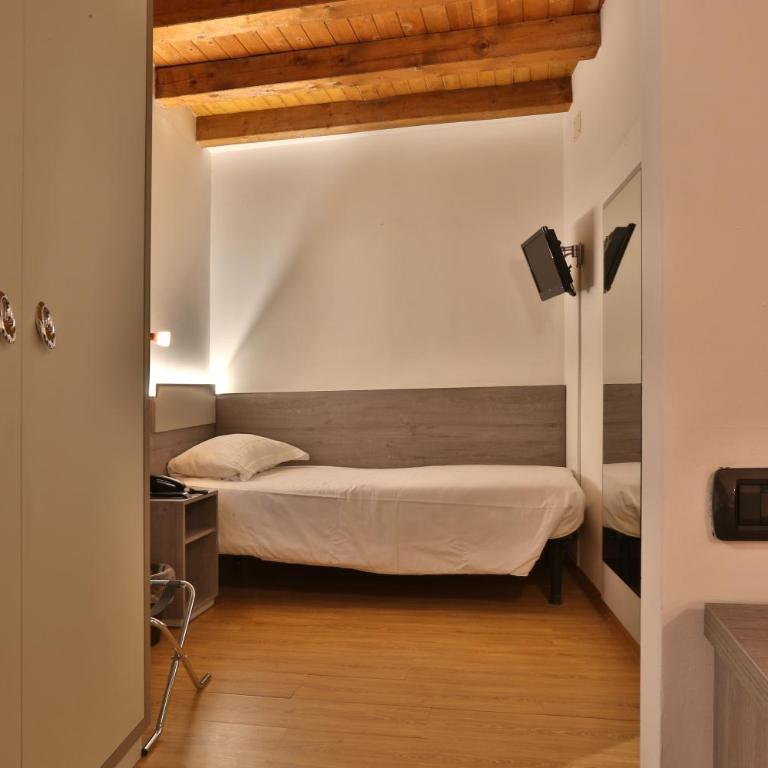 Hotel James Joyce - Camera Tripla - 7