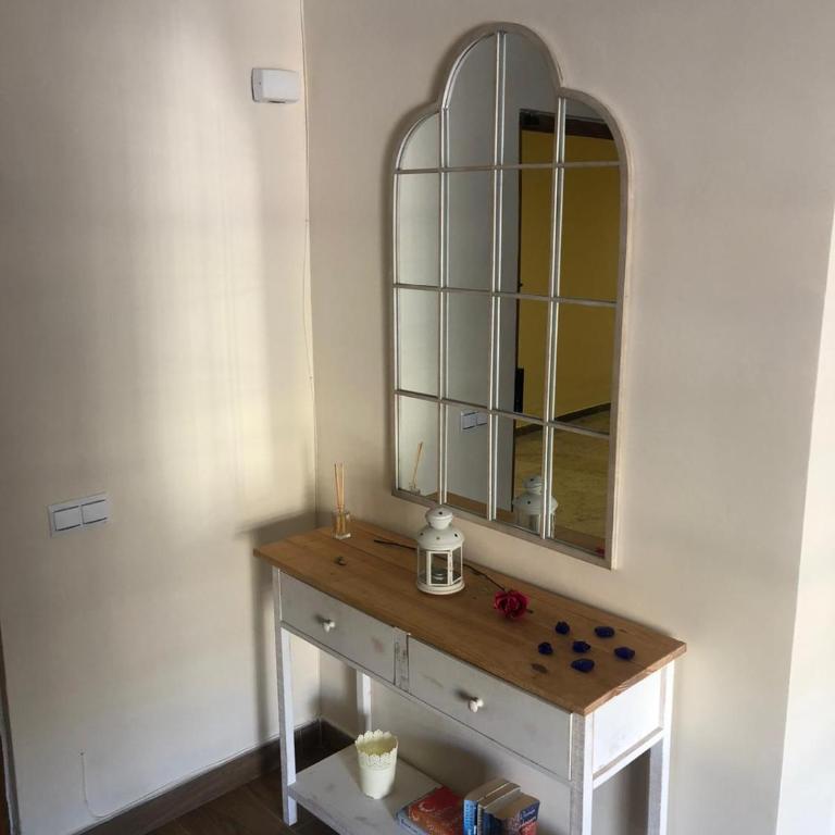 Coqueto apartamento en Puerto Marina con piscina - Two-Bedroom Apartment - 7