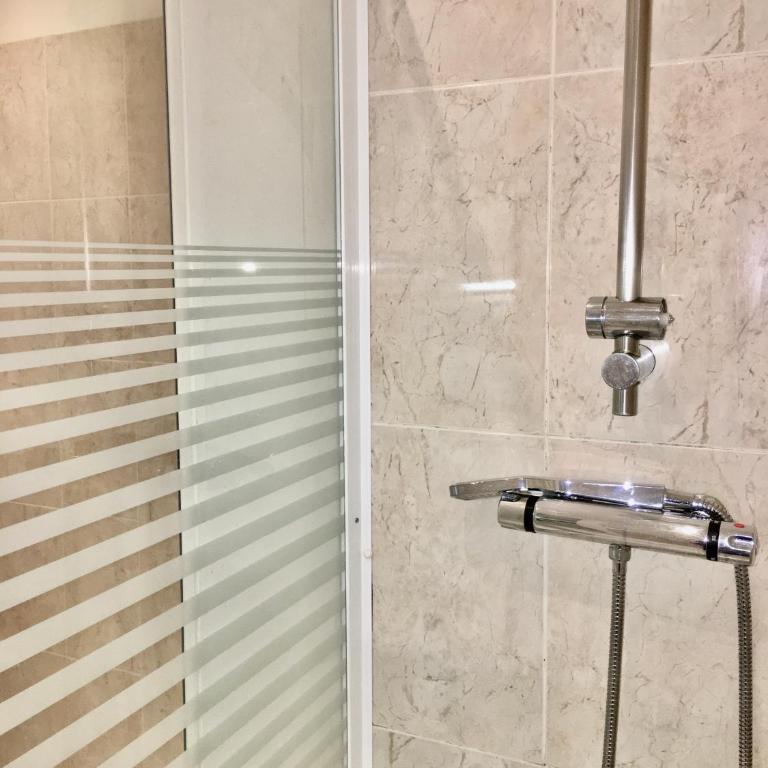 Studio Jardin Fleuris Parking - Appartement 1 Chambre - 10