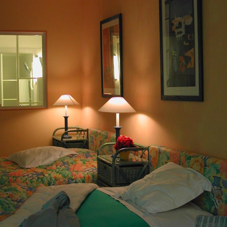 Auberge De La Madone - Zweibettzimmer mit Terrasse - 1