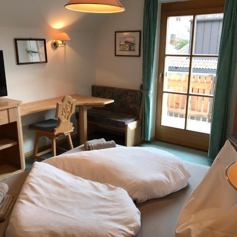 Garni Ziernheld - Double Room with Balcony - 2