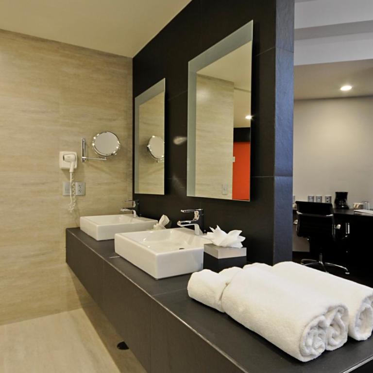 Holiday Inn Mexico Dali Airport by IHG - Suite con cama extragrande - 8
