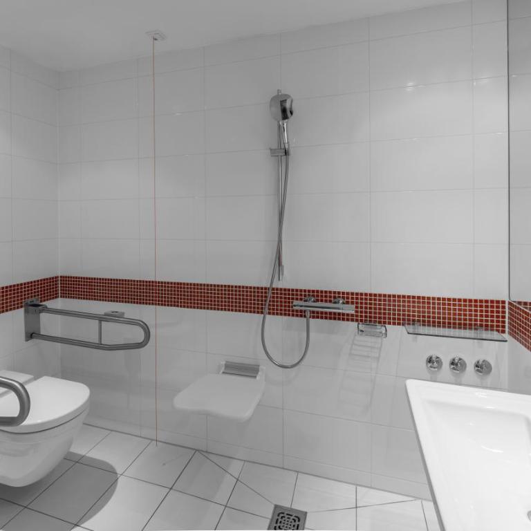 Holiday Inn Munich - Leuchtenbergring by IHG - Habitación Individual Estándar adaptada para personas de movilidad reducida - 5