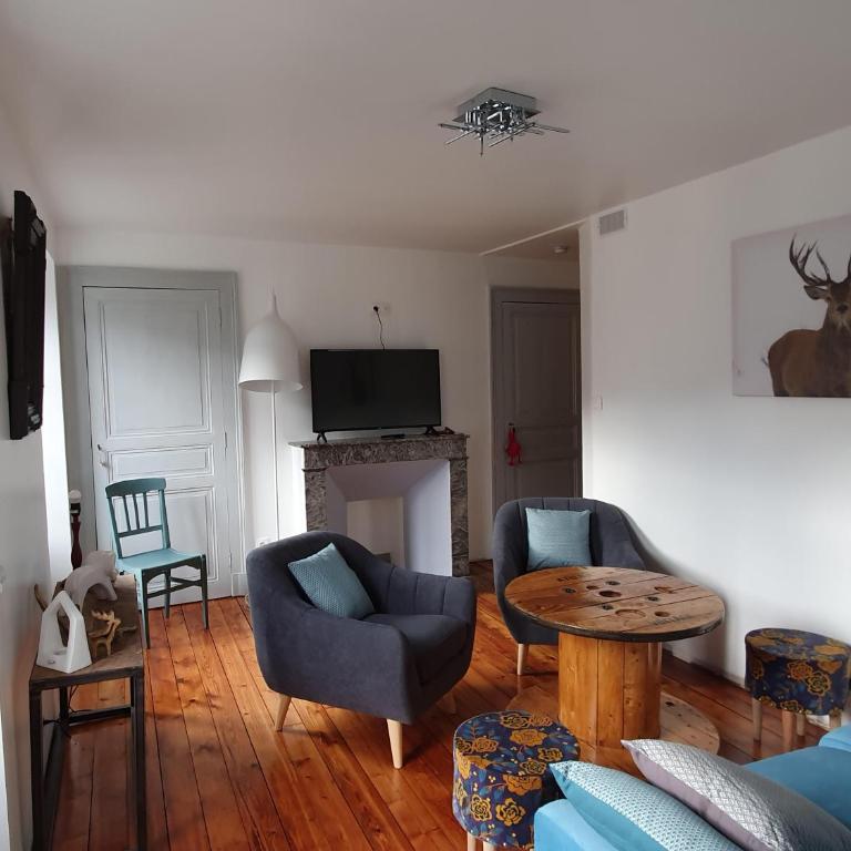 BEL APPARTEMENT LUCHON CENTRE WIFI - CLIMATISATION 6 COUCHAGES - Appartamento con 2 Camere da Letto - 3