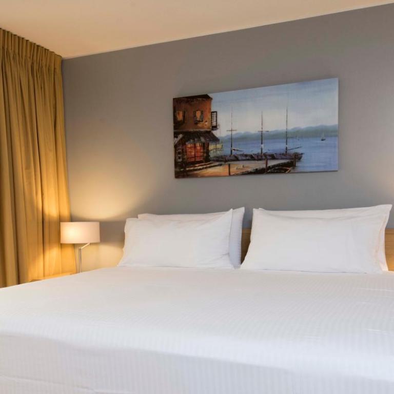 Holiday Inn Montevideo by IHG - Suite con cama extragrande - 6