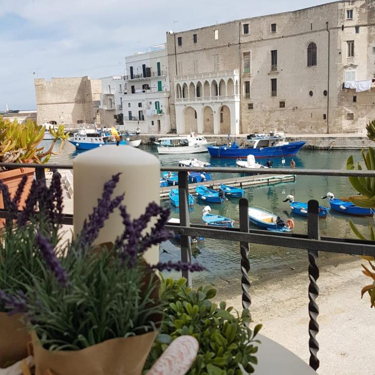 Palazzo Venezia - Luxury holiday rooms - Camera Matrimoniale Deluxe con Balcone e Vista Mare - 6