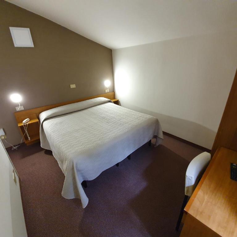 Hotel Giovanna - Chambre Double - Annexe - 1