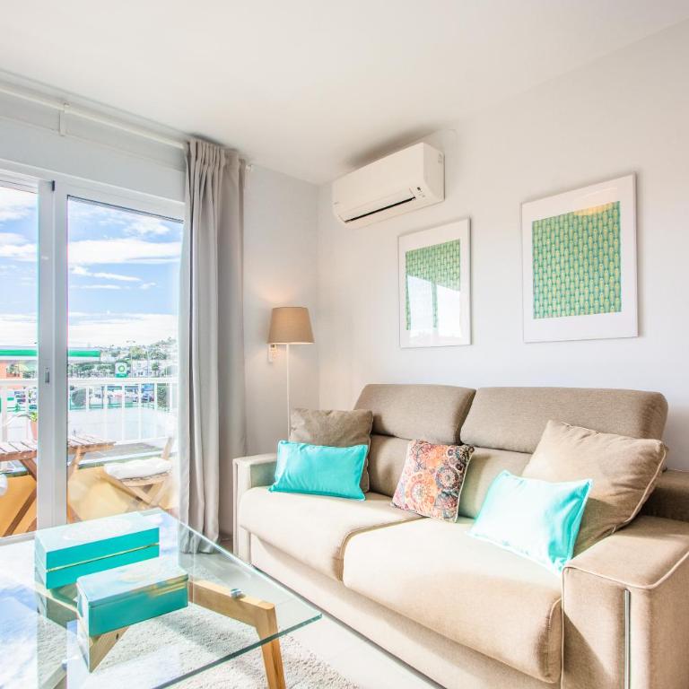 Divina Home Pool side Apartment - Apartamento Estándar - 1