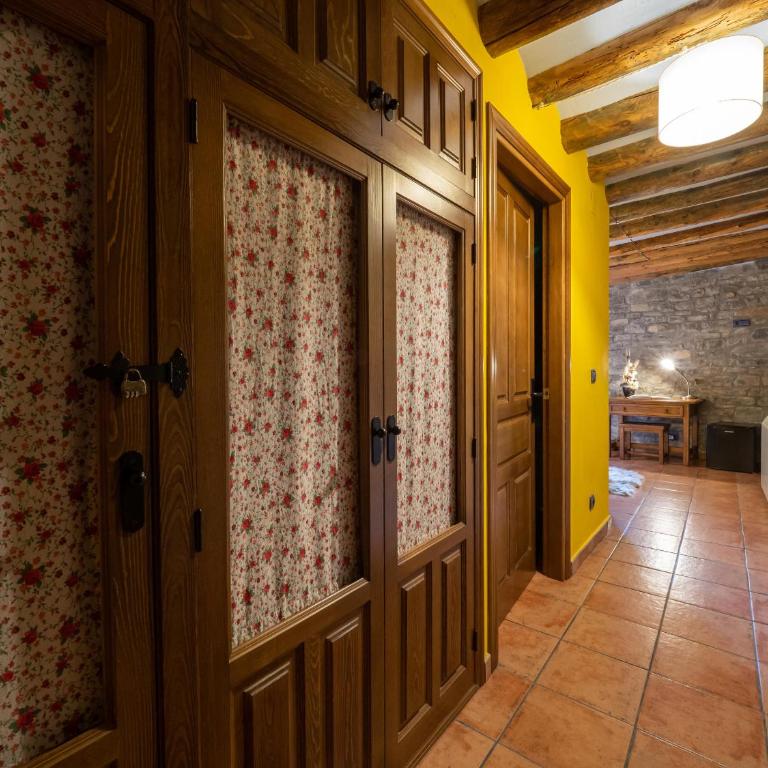 CASA CRUZ - auto check-in - Chambre Double avec Vue sur la Place - 10