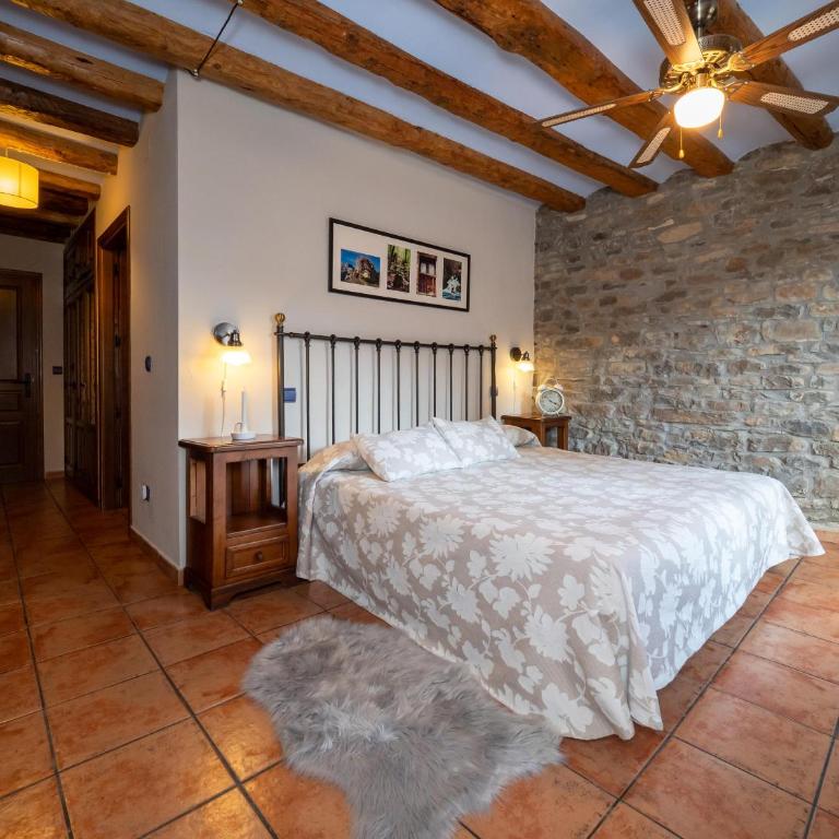 CASA CRUZ - auto check-in - Chambre Double avec Vue sur la Place - 10