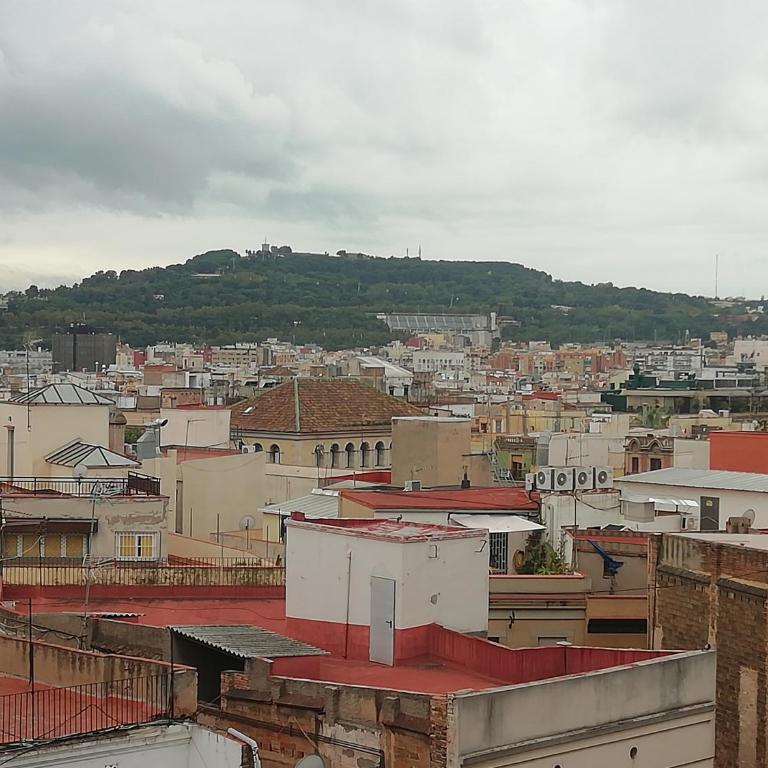 Hotel Monegal - Double Room with Balcony and views to Montjüic - 1