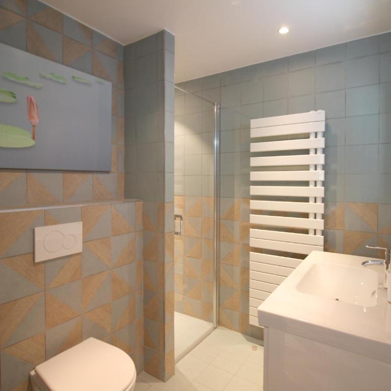 Apartments Paris Centre - At Home Hotel - Loft - 9