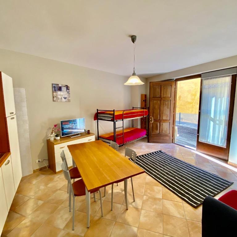 Casa Fer La Morra - Appartamento con 1 Camera da Letto - 2