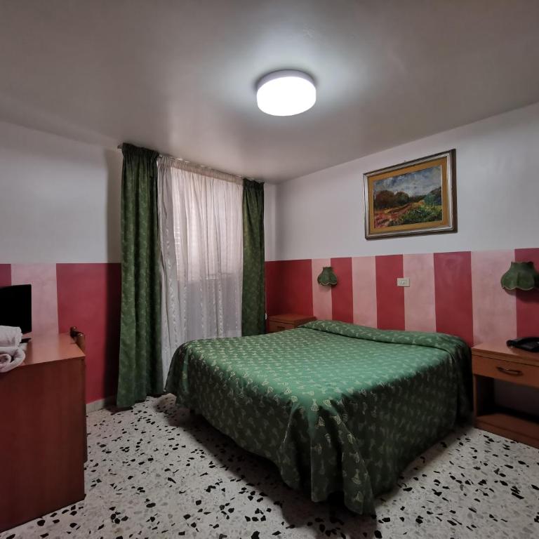 Hotel Cortese - Camera Matrimoniale/Doppia con Letti Singoli con Bagno Privato - 5