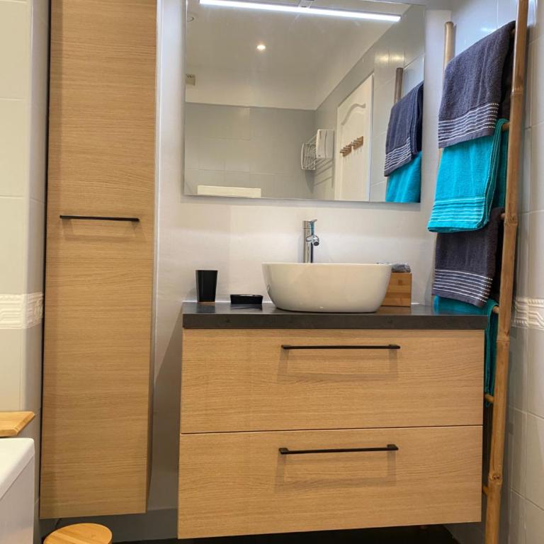 Chic and Cosy apartment GV Port Garibaldi - Appartement 2 Chambres - 13