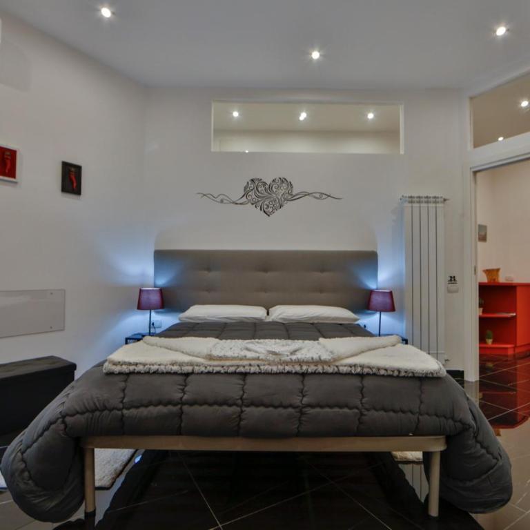 Residenza Napoli Centrale - Appartamento con 2 Camere da Letto - 20