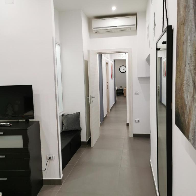 Residenza Napoli Centrale - Appartamento con 2 Camere da Letto - 6