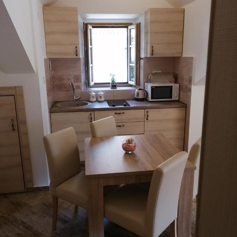 Apartment Radimiri - Studio Apartment with Sea View - 1