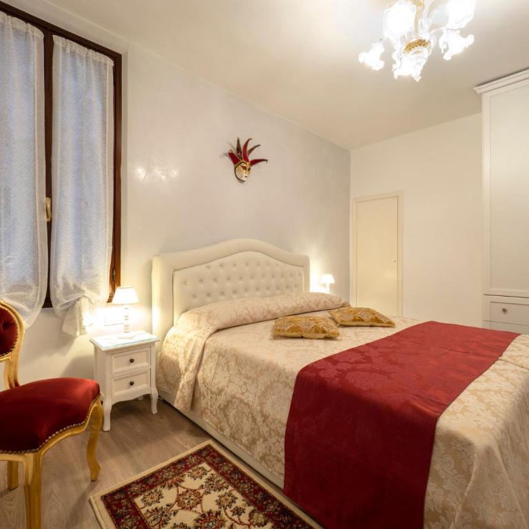 Canal Tron - One-Bedroom Apartment - 14