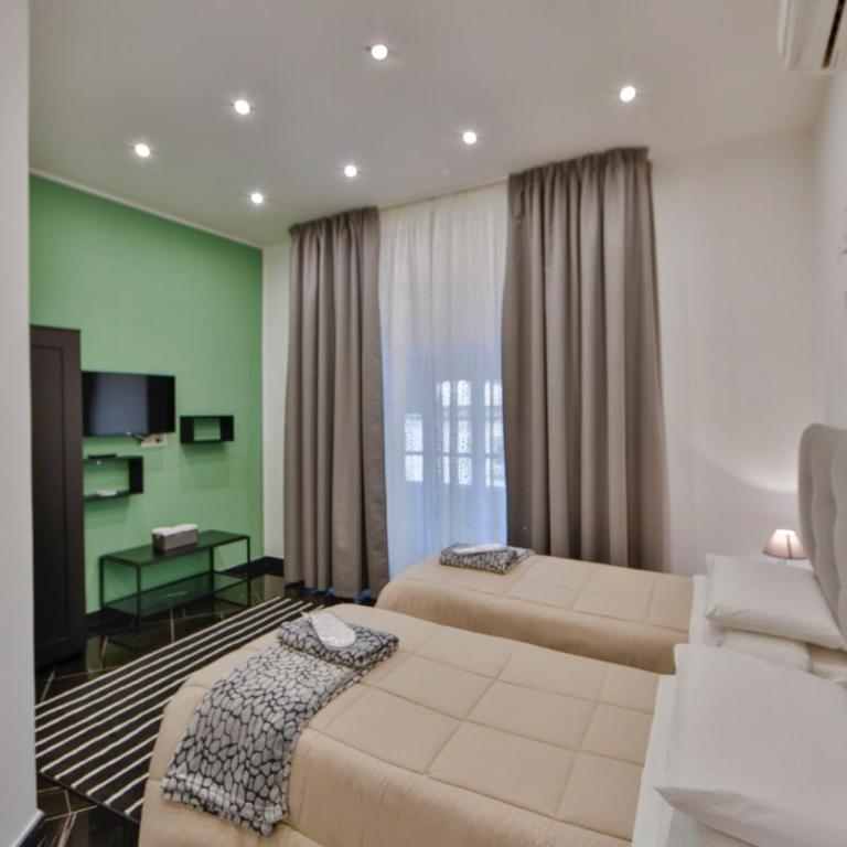 Residenza Napoli Centrale - Appartamento con 2 Camere da Letto - 25