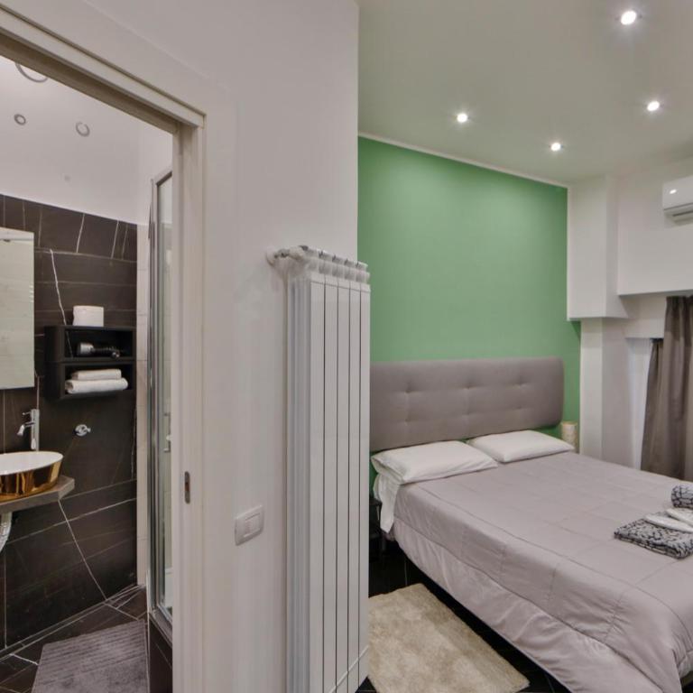 Residenza Napoli Centrale - Appartamento con 2 Camere da Letto - 22