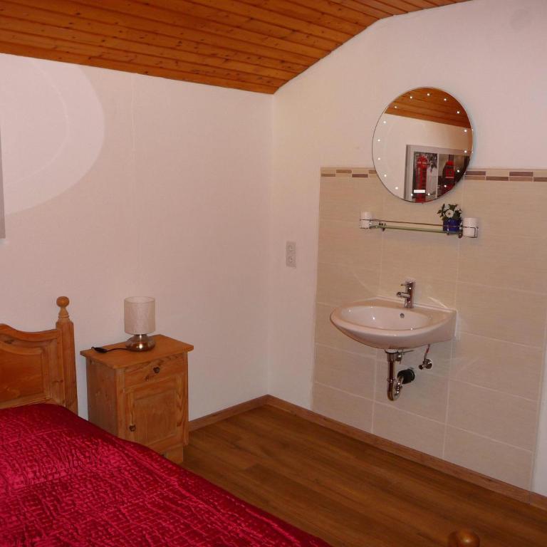 Landhaus Alpenblick - Apartment mit 3 Schlafzimmern und Balkon - 17