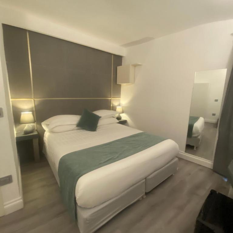 WELLNESS HM wellness home By Dimorra - Three-Bedroom Apartment - 15