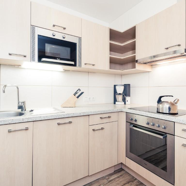 Leni Mountain Appartements - Apartment mit Balkon - 2