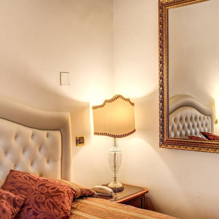 Hotel Labelle - Double or Twin Room - 3