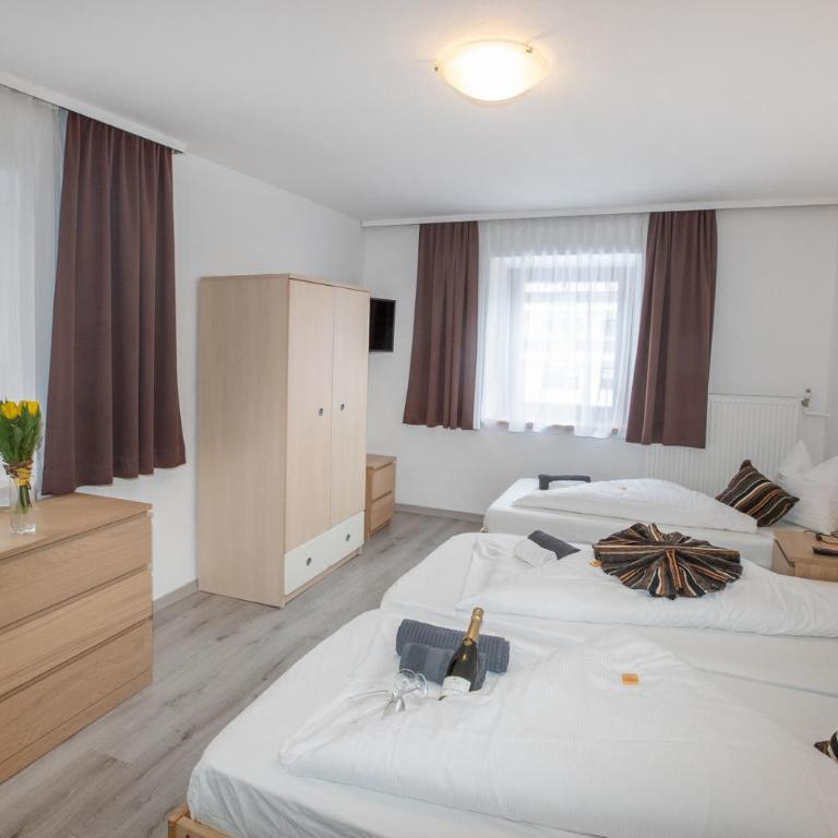 Hotel Untermetzger - Dreibettzimmer - 6