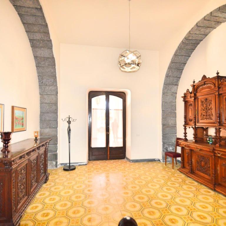 Villa La Timpa - antica e maestosa villa con jacuzzi privata con una meravigliosa vista sull'Etna e sul mare - Villa Deluxe - 11
